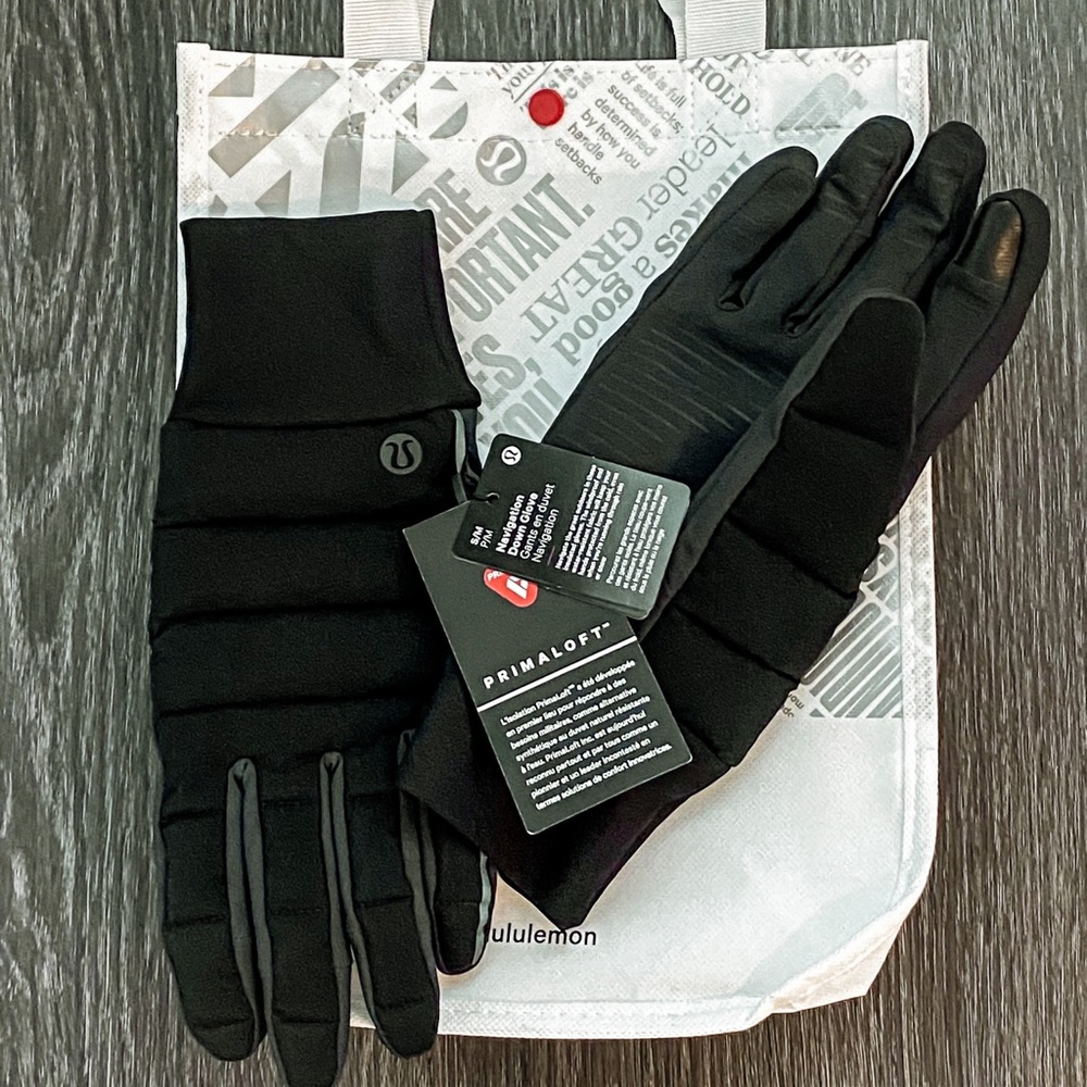 Lululemon Navigation Down Running Gloves